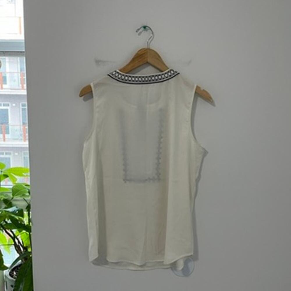 Ann Taylor White & Black Embroidered Tank Blouse Size Medium - Picture 5 of 5